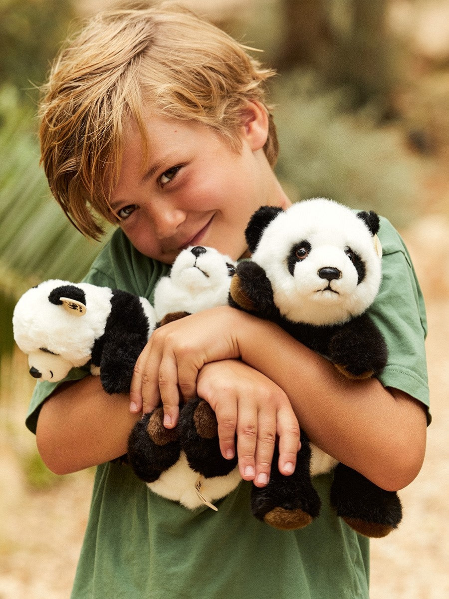 WWF knuffel ECO panda 15cm 04 WWF-Webshop