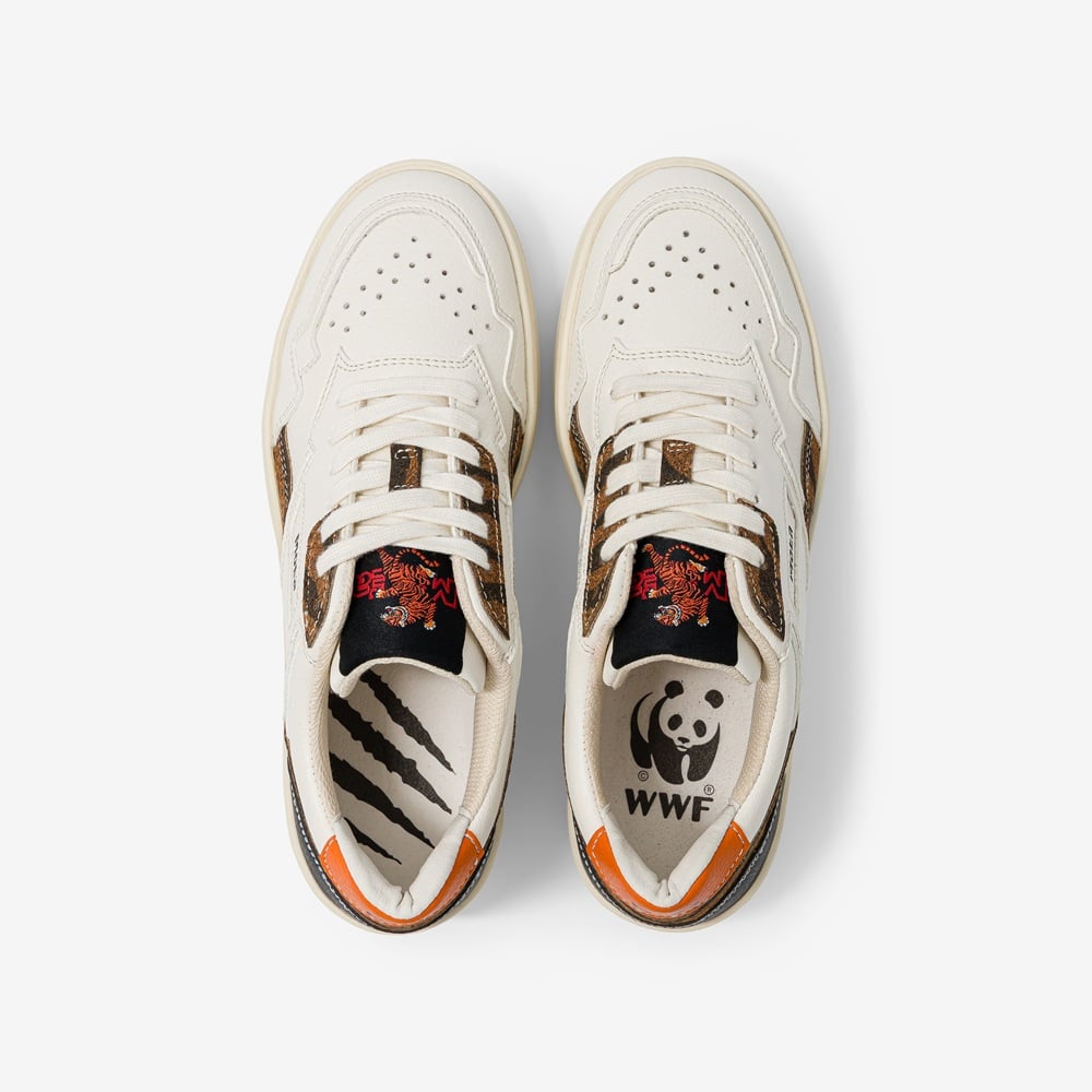 MoEa x WWF Gen1 Sneakers van palm - Wit met tijgerprint