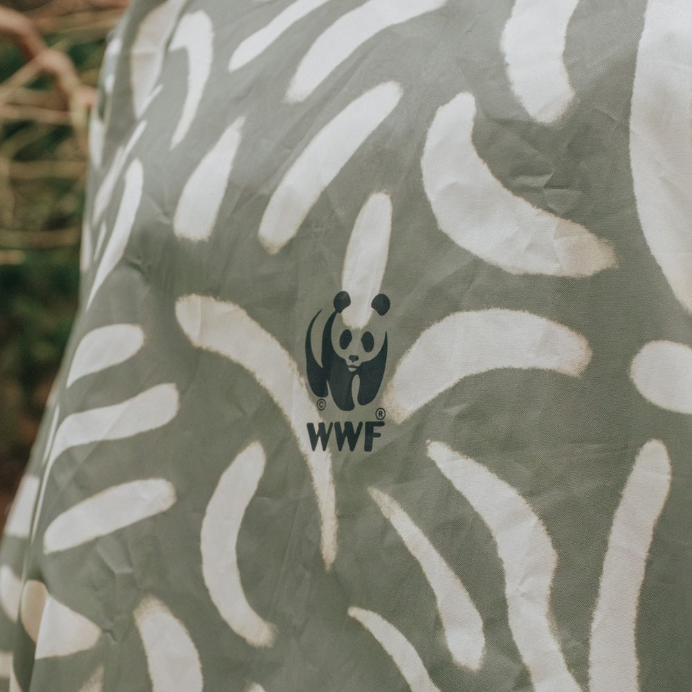 WWF Whispers of Nature - regenponcho